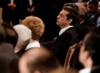 Τα Μνημόνια τελείωσαν, τα προβλήματα παραμένουν -Χωρίς φιέστες η έξοδος