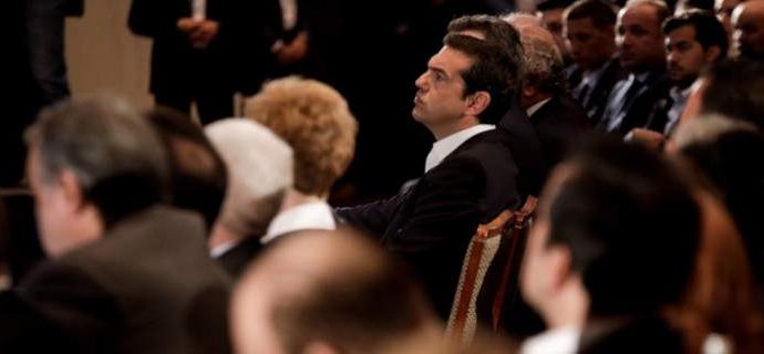 Τα Μνημόνια τελείωσαν, τα προβλήματα παραμένουν -Χωρίς φιέστες η έξοδος