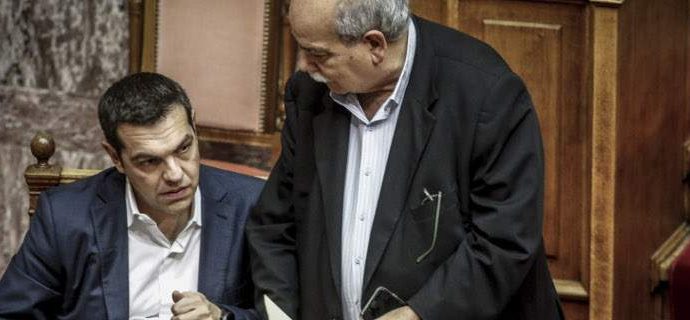 Αναταράξεις στην κυβέρνηση -Ζητούν «αριστερή στροφή» από τον Τσίπρα