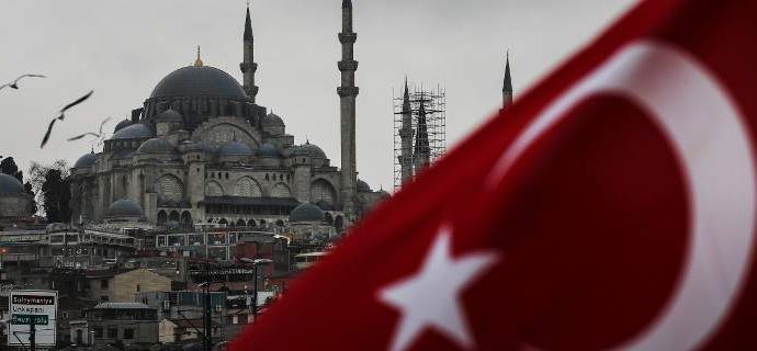 Η τράπεζα της Τουρκίας καθησυχάζει για τη λίρα: Θα λάβουμε όλα τα απαραίτητα μέτρα