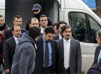 Τούρκος πρέσβης στην Αθήνα: Δώστε μας τους οκτώ αξιωματικούς