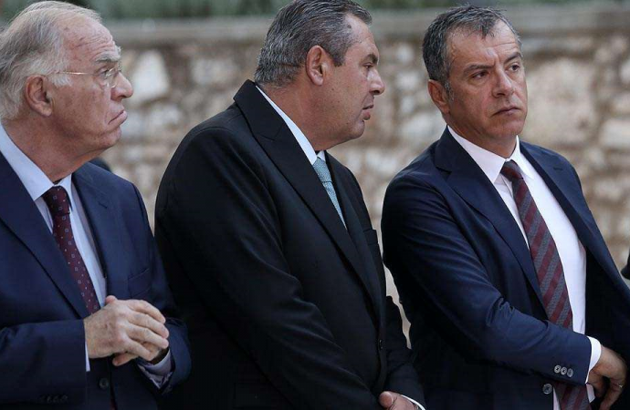 Η πόλωση φέρνει στα όρια διάλυσης τα μικρά κόμματα