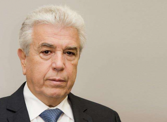 ΔΕΗ: Ζητά αυξήσεις στα τιμολόγια για να βγει στις αγορές