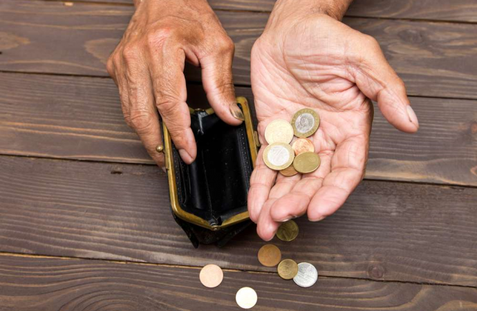 Υπουργείο Οικονομικών: Έως 21 Δεκεμβρίου η υποβολή αίτησης για το κοινωνικό μέρισμα