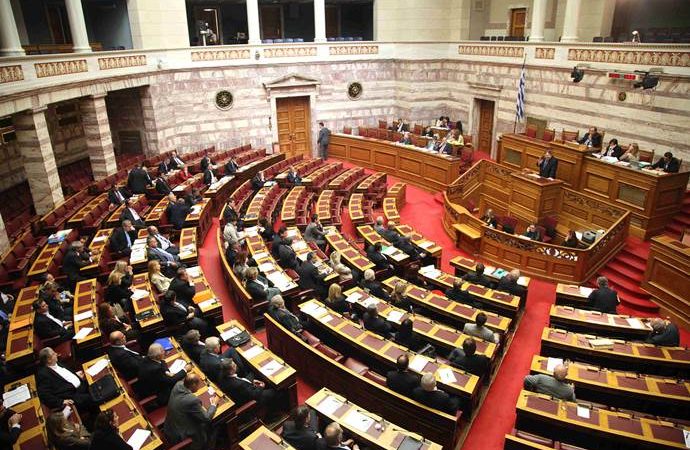 Ο Σημίτης, ο Καραμανλής, τα σχέδια για συνένωση κομμάτων της Κεντροαριστεράς και της Κεντροδεξιας και οι φόβοι της Συγγρού