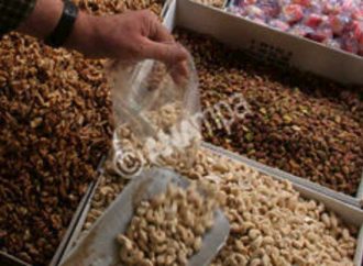 Οι ξηροί καρποί βοηθάνε στην επιβίωση από καρκίνο του εντέρου