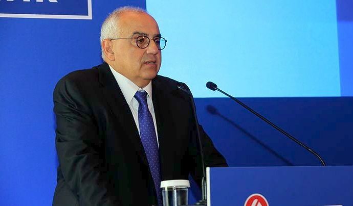 Οικονομικό Φόρουμ Δελφών: “Φως στο τούνελ” βλέπει ο πρόεδρος της ΕΕΤ, Ν.Καραμούζης
