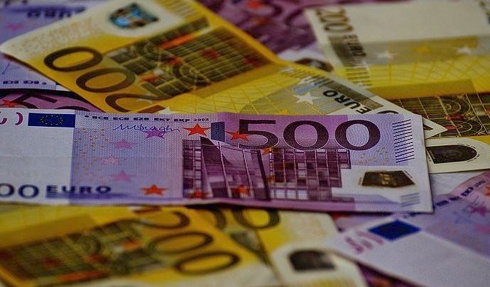 Ενίσχυση της εμπιστοσύνης στην οικονομία αντικατοπτρίζει η διεύρυνση του αποταμιεύματος