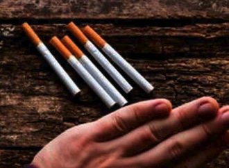 Οι καπνιστές κινδυνεύουν περισσότερο από απώλεια ακοής