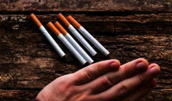 Οι καπνιστές κινδυνεύουν περισσότερο από απώλεια ακοής