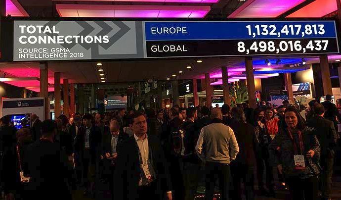Στο διαδίκτυο μέσω smartphone 5 δισ. χρήστες έως το 2025