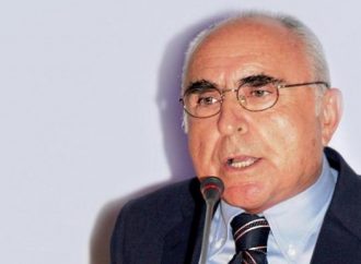 Έφυγε από τη ζωή ο ιδρυτής και πρόεδρος της Aegean Θεόδωρος Βασιλάκης