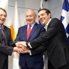 Επανέρχονται οι αποδείξεις προς την Εφορία για δαπάνες και αγορές. Μόνο με «πλαστικό» χρήμα οι συναλλαγές πάνω από 500 ευρώ.