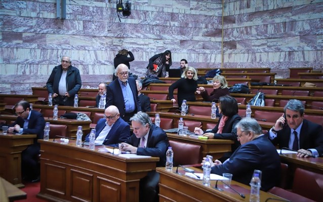 Βουλή: Παράταση των εργασιών της Επιτροπής Αναθεώρησης του Συντάγματος