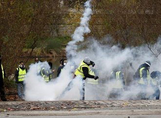 Γαλλία: Συνελήφθη ένας από τους ηγέτες των «κίτρινων γιλέκων»