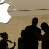 Γράφει ιστορία η Apple: H πρώτη εταιρία που ξεπέρασε το 1 τρις
