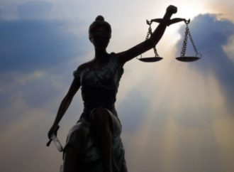 «Δικαιοσύνη»: Λέξη του 2018 για το δημοφιλέστερο λεξικό του πλανήτη