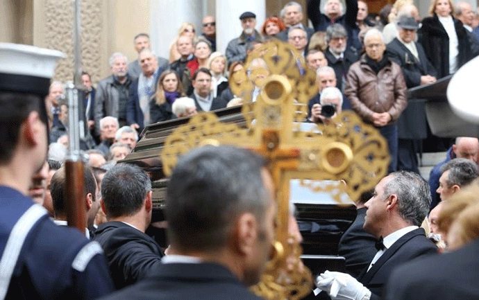 Η πολιτειακή ηγεσία και ο πολιτικός κόσμος αποχαιρέτησαν τον Δημήτρη Σιούφα