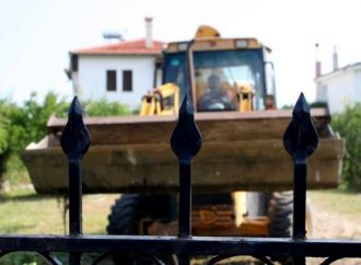 Κατεδάφιση αυθαιρέτων, e-Άδειες, οριοθέτηση Αιγιαλού και ρεμάτων