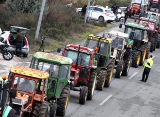 Κινητοποιήσεις πριν από τα Χριστούγεννα ετοιμάζουν οι αγρότες