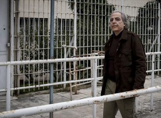 Όπως παραδέχεται η ΕΡΓΑΝΗ του Υπουργείου Εργασίας. Καλπάζει πάλι η ανεργία, μετά το καλοκαίρι. Χάθηκαν άλλες 37.667 θέσεις εργασίας.