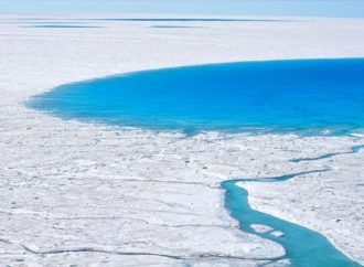 Ο πάγος της Γροιλανδίας λιώνει με τον υψηλότερο ρυθμό εδώ και 350 χρόνια