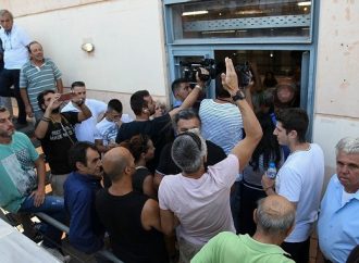 Οργή κατοίκων στον Μαραθώνα: Παραιτηθείτε όλοι – Μας κάψατε