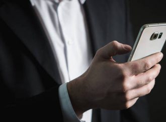 Αποκαλύψεις για το πολιτικό σκηνικό στην Τουρκία – Τα WikiLeaks έβγαλαν στη φόρα σχεδόν 300.000 email του κόμματος του Σουλτάνου Ερντογάν