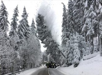 Παγιδευμένη στο χιόνι η Ευρώπη