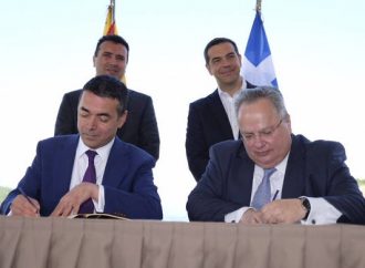 Παραίτηση Κοτζιά: Στον «αέρα» η συμφωνία των Πρεσπών;