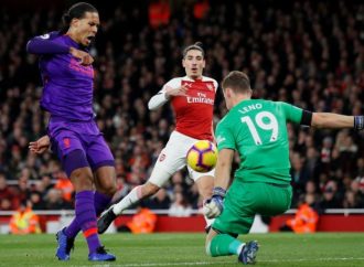 Super League: Ματσάρα χωρίς νικητή στο Emirates