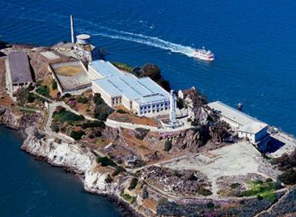 Σαν σήμερα: Το 1934 εγκαινιάστηκαν οι φυλακές του Αλκατράζ