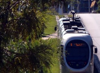 Τροποποίηση δρομολογίων τραμ το Σάββατο λόγω παρέλασης