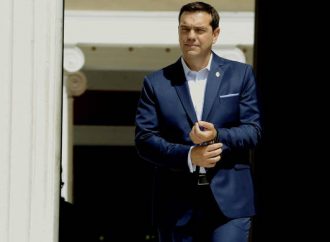 Τσίπρας μετά την παραίτηση Κοτζιά: Αναλαμβάνω εγώ και δεν θα δεχθώ διγλωσσία στα Εθνικά θέματα