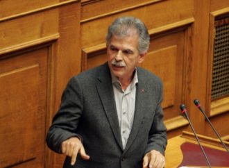 Υποπτο δέμα στο σπίτι του Δανέλλη – Στο σημείο πυροτεχνουργοί