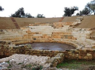 Χανιά: «Ζωντανεύει» το Αρχαίο Θέατρο Απτέρας με ραψωδία της «Οδύσσειας»
