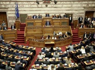 Ζαν Κλοντ Γιουνκέρ: H βοήθεια προς την Ελλάδα δεν κόστισε σε κανέναν ούτε ευρώ