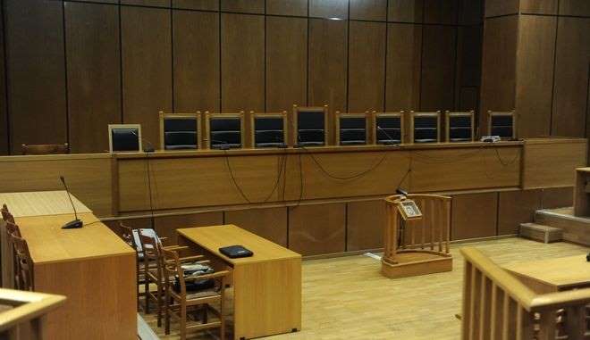 Στην τελική ευθεία η δίκη της Χρυσής Αυγής: Ξεκινούν οι απολογίες των κατηγορουμένων