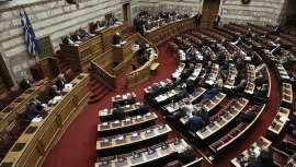 Δεκαέξι τροπολογίες με έντονο άρωμα εκλογών