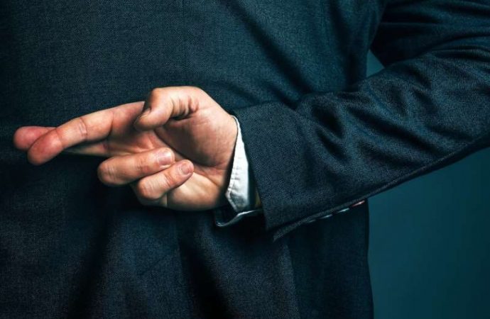 Οι αλάνθαστοι τρόποι για να εντοπίσεις έναν ψεύτη