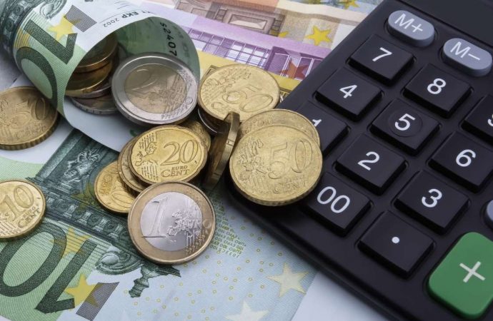 ”Μύθος” η προεκλογική στροφή του ΣΥΡΙΖΑ στη μεσαία τάξη-Σχεδιάζουν αύξηση 15% στα ”χαράτσια”