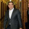 Μπαράζ παροχολογίας και αλλαγή προεκλογικών μηνυμάτων