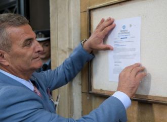 Θυροκολλήθηκε το προεδρικό διάταγμα για τη διάλυση της Βουλής – Οι υπουργοί που αλλάζουν
