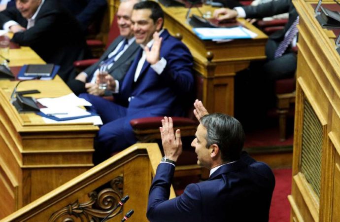 Εκλογες 2019: Καυγάς ΝΔ – ΣΥΡΙΖΑ για ντιμπέιτ και προσλήψεις