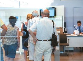 Σκάει η φούσκα της κυβέρνησης με τα πλεονάσματα του ΕΦΚΑ