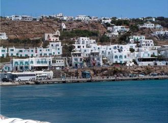 Μύκονος: Οι αλήθειες και τα ψέμματα για τα «χρυσά» σουβλάκια και… καλαμαράκια