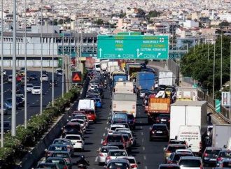 Παράταση για τις άδειες οδήγησης 74χρονων