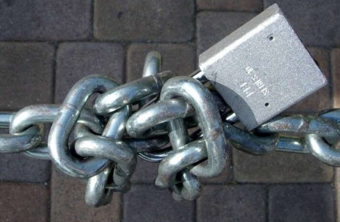 «Βόμβα»: Κλείνει κι άλλο μεγάλο ελληνικό εργοστάσιο