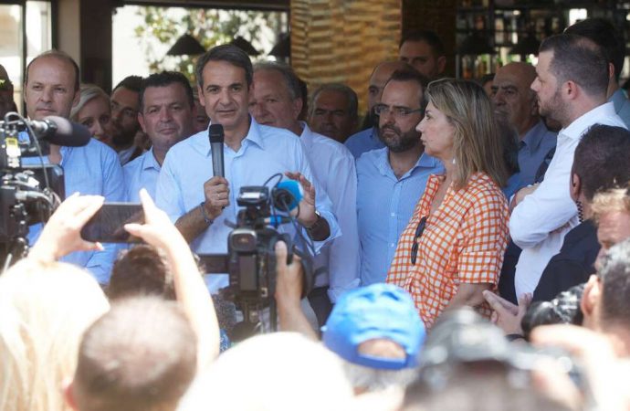 Μητσοτάκης: Κανένας δεν θα απολυθεί, κανένα επίδομα δεν πρόκειται να κοπεί