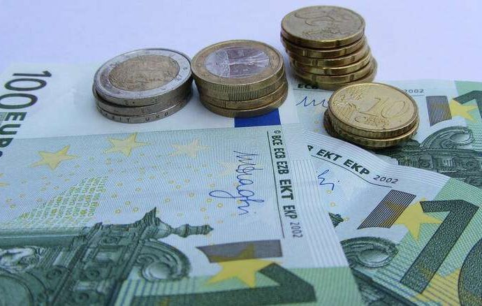 Στα «χαρτιά» οι αυξήσεις στις συντάξεις χηρείας